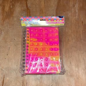 NIP FIDGET PUSH AND POP JOURNAL. PINK. GREAT FOR BACK TO SCHOOL!
